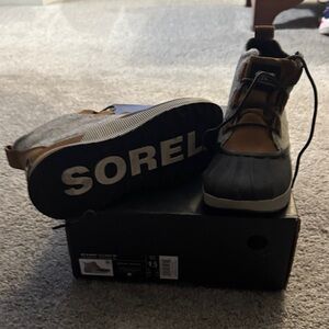 Sorel Women’s Black and Brown Rain Boots